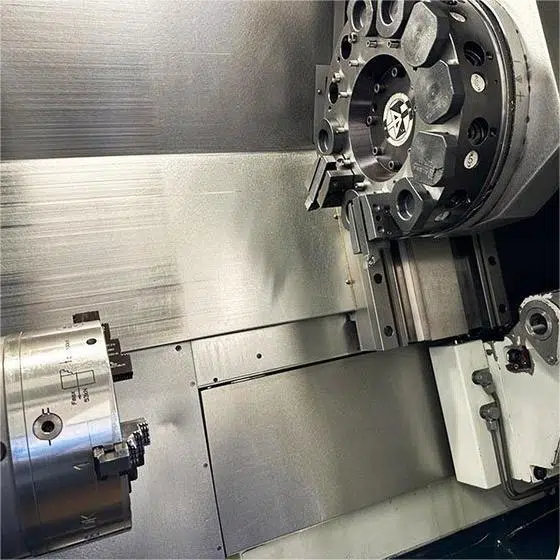 เครื่องกลึง CNC รุ่น SPINNER TC400