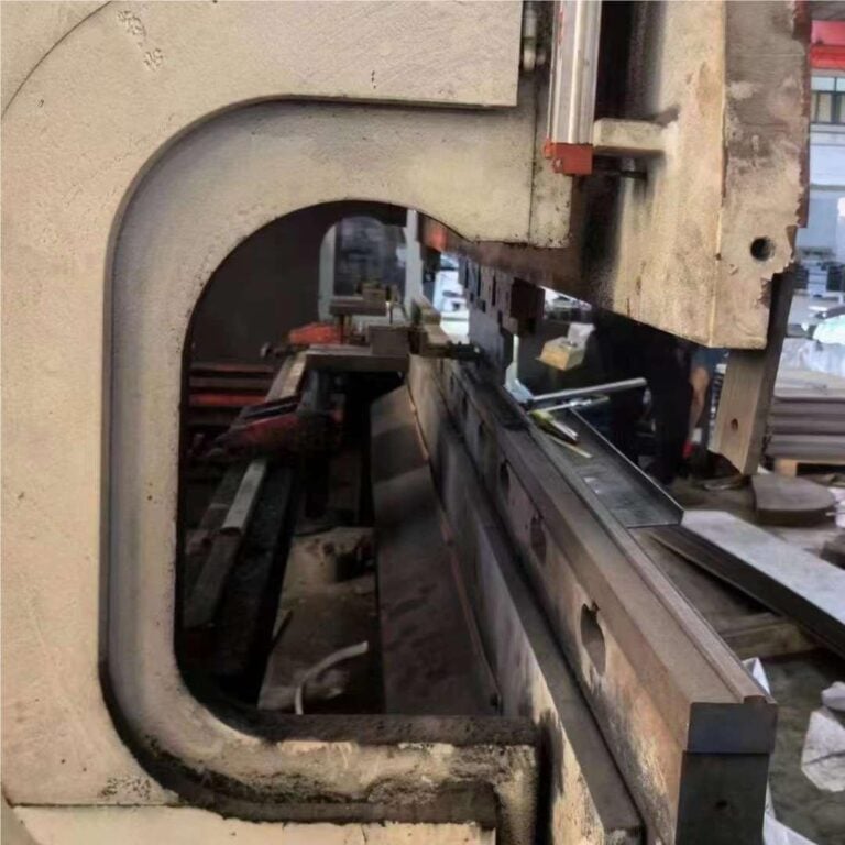 เครื่องดัดเบรก YANGLI MB8 100T