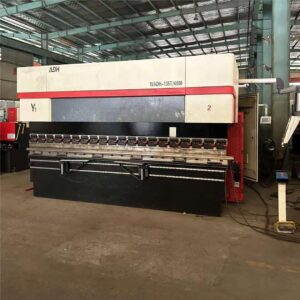  Листогибочный пресс ADH WADH135T 