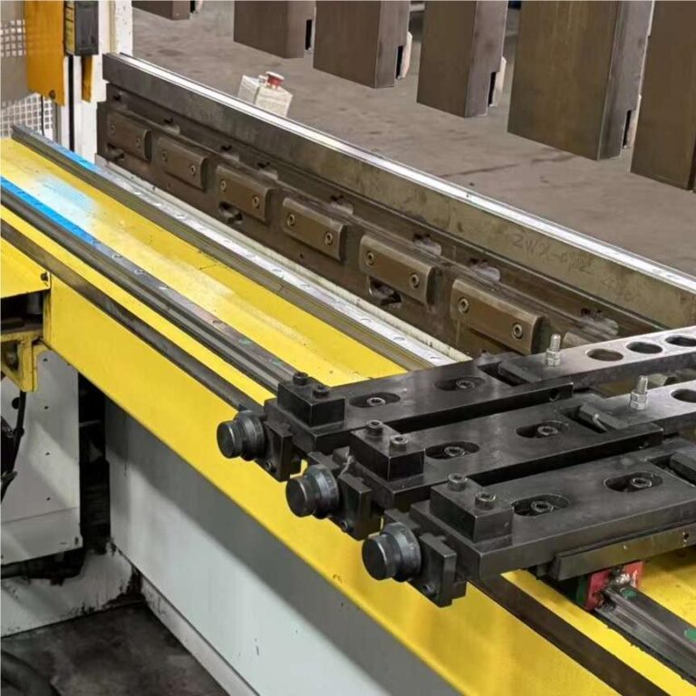 Pressa piegatrice VIGERT PBH 110T