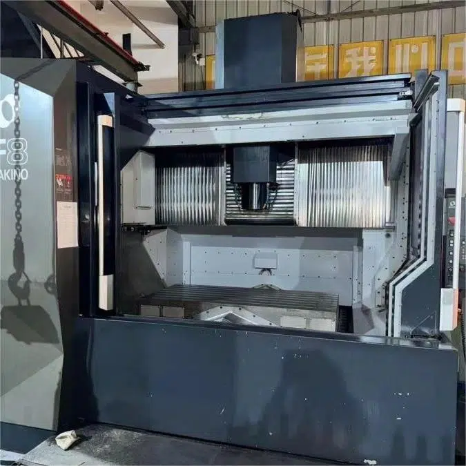ศูนย์เครื่องจักรกลแนวนอน MAKINO F8