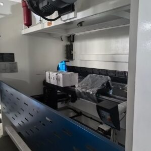 used hydraulic CNC press brake