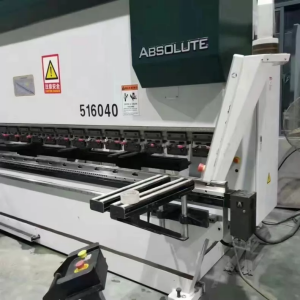 ACCURPRESS 6+1 Axis Press Brake